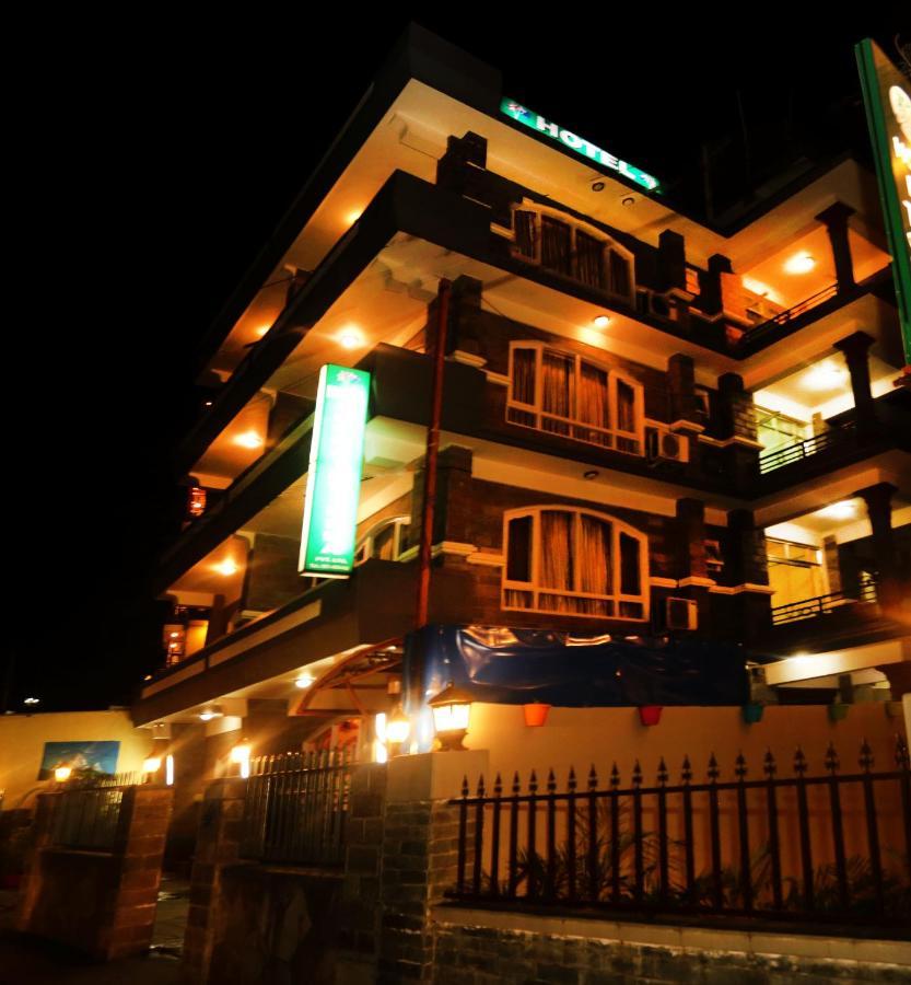 Hotel Bougainvillea โพคารา ภายนอก รูปภาพ