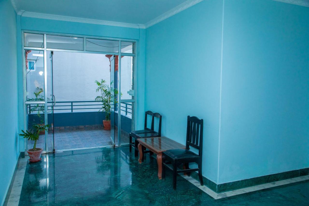 Hotel Bougainvillea โพคารา ภายนอก รูปภาพ